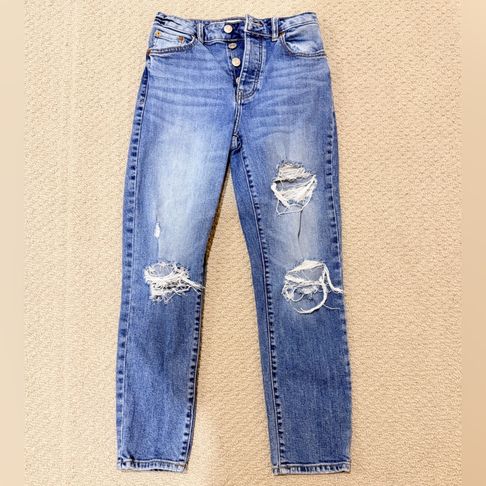 Daze Denim Women’s High-Rise Distressed Blue Jeans